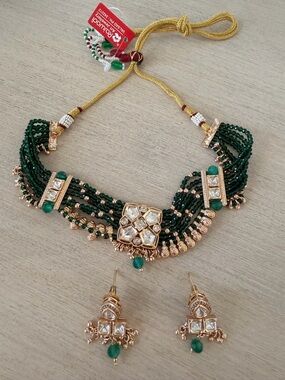 Gold & Green Beaded Kundan Necklace Set - Elegant Women’s Jewelry